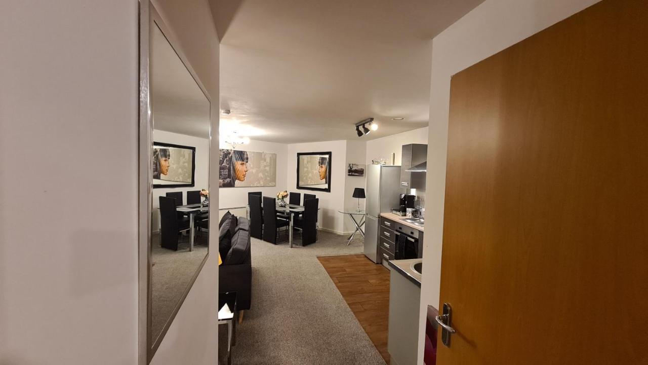 Luxury 2 Bed Apt With Free Wi-Fi & Parking Manchester Exterior foto