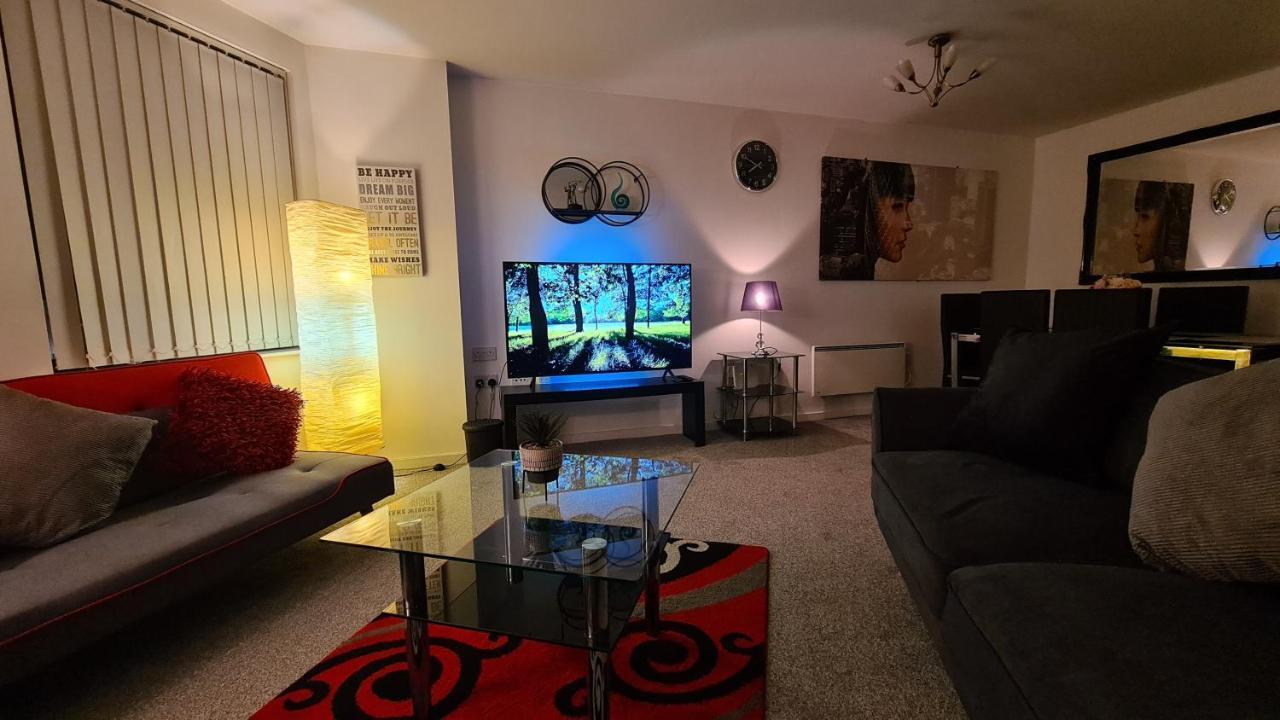 Luxury 2 Bed Apt With Free Wi-Fi & Parking Manchester Exterior foto